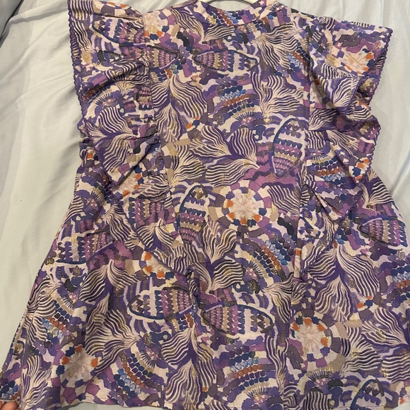 Chufy Dekker Ruffle V-neck Printed Blouse - Picture 10 of 11